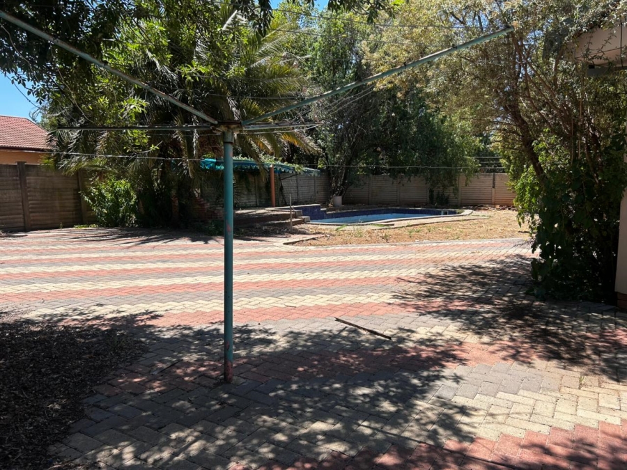 4 Bedroom Property for Sale in Uitsig Free State